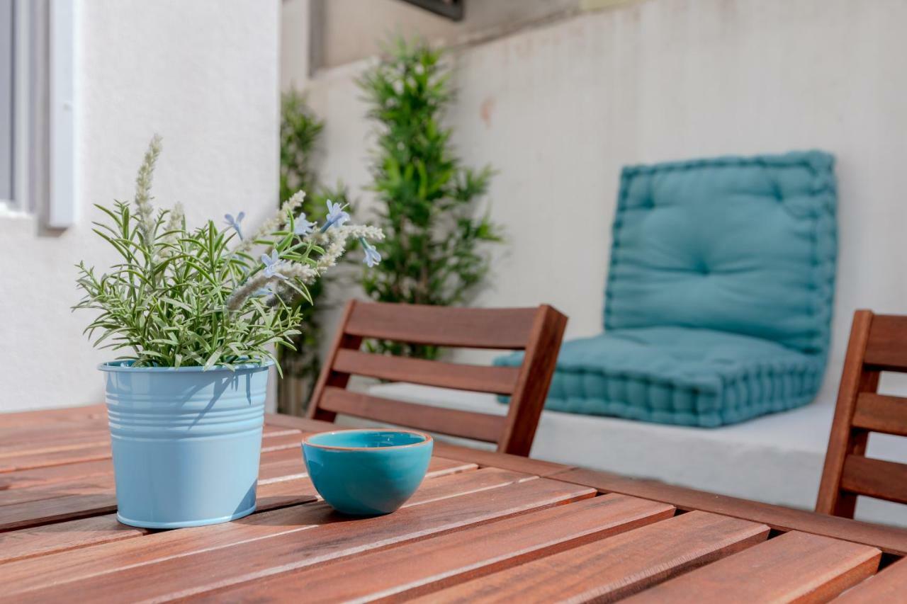 Sunny Apartment With Patio, By Timecooler Lisbona Esterno foto